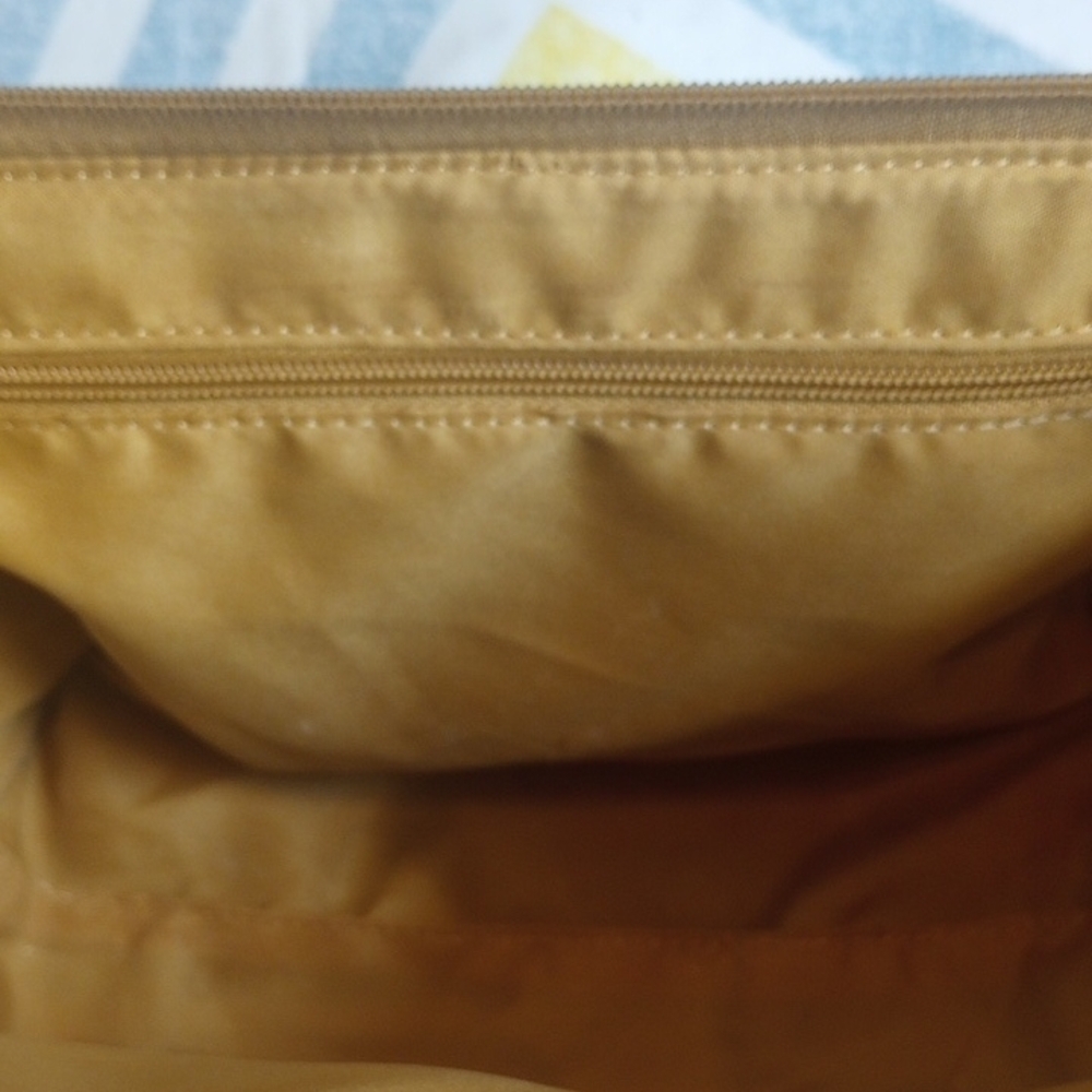 Lipault Gold Cosmetic Bag - Picture 5 of 7